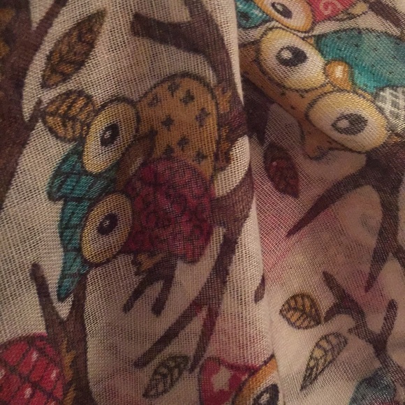 Scarf - Picture 2 of 2